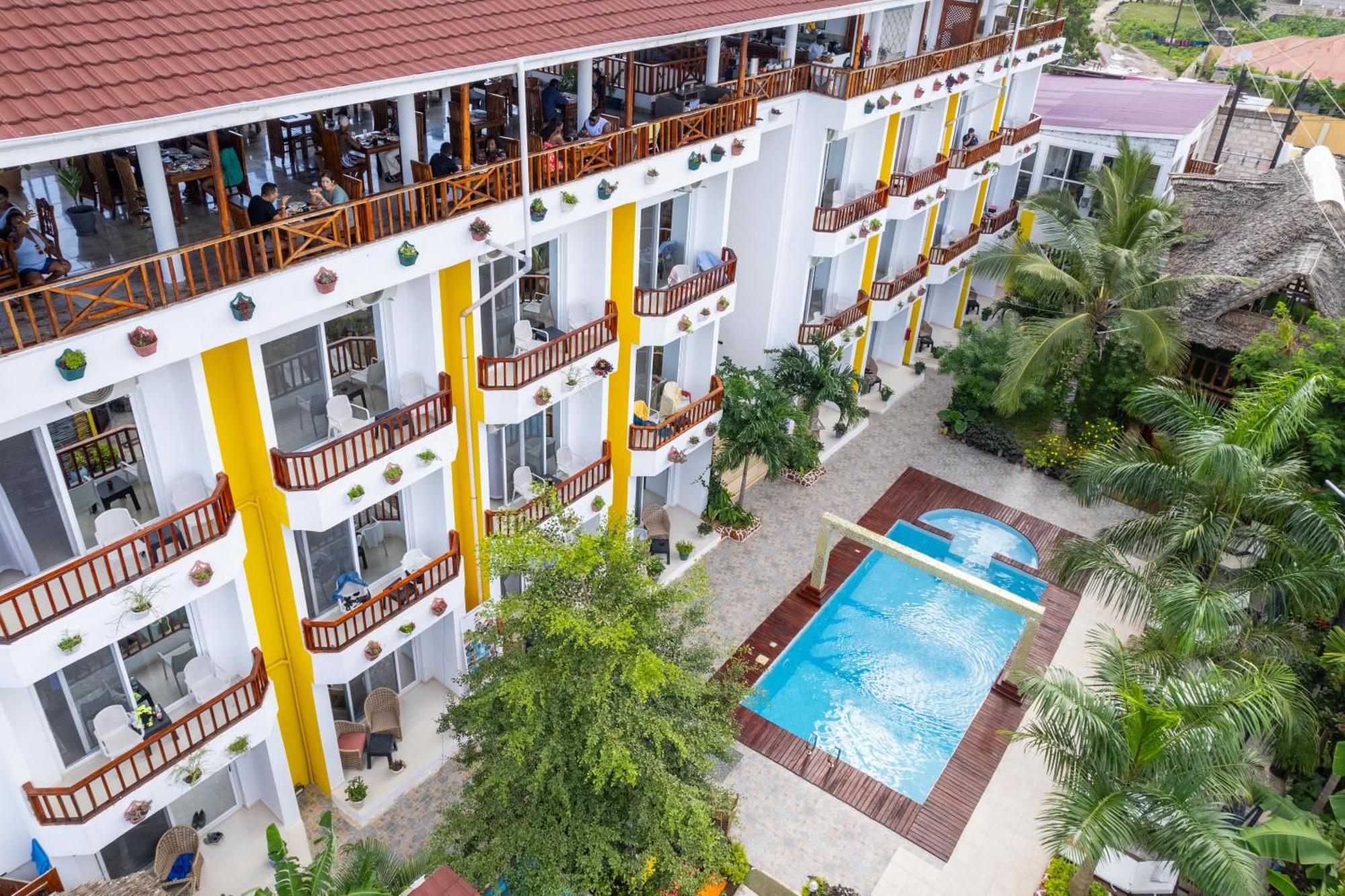 Canary Nungwi Hotel & Spa Экстерьер фото
